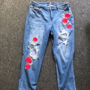 message me if you want the jeans